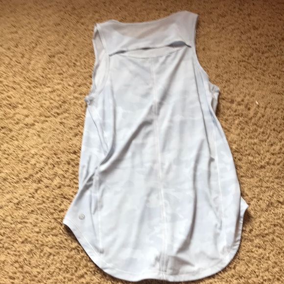 White camo lululemon sculpt tank - Picture 1 of 5